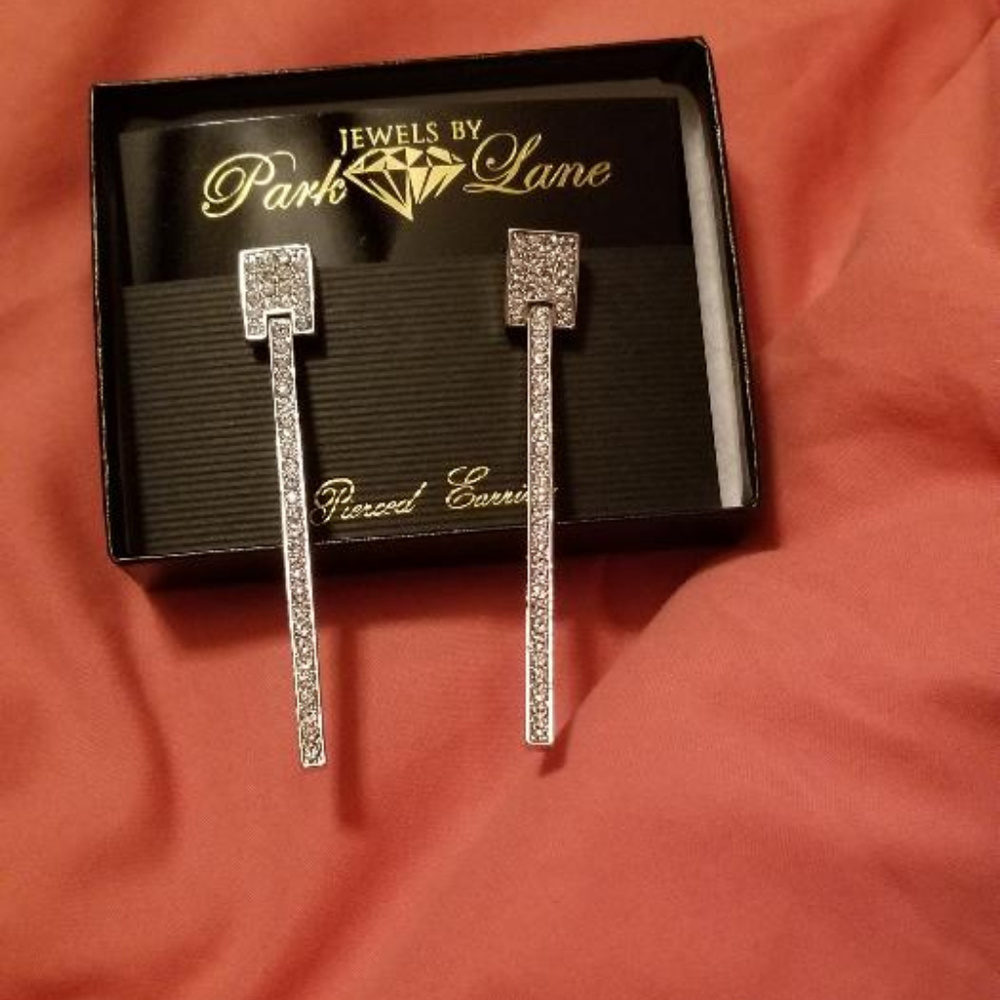 Jewels by Park Lane Earrings